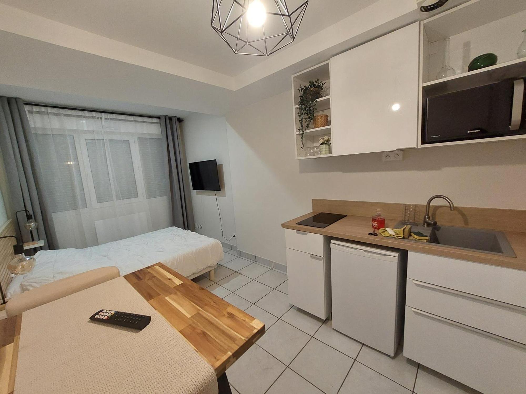 Apt Lyon Flachet Villeurbanne Buitenkant foto